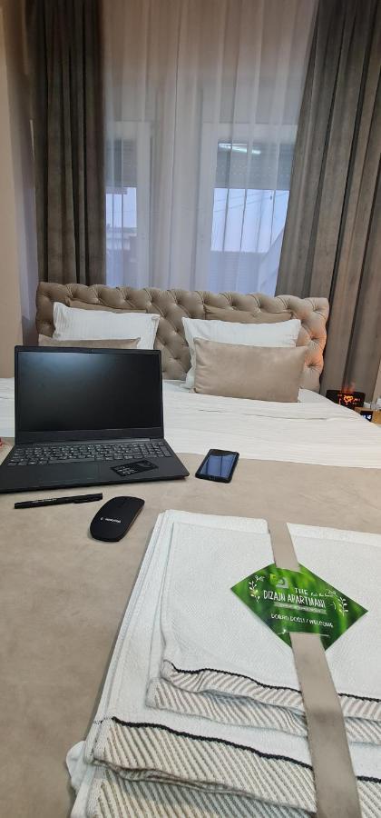 Design Apartment Business Lux 4 Star "Rio" Completely Business Lux Place In The City Center & Free Included Industry Optical Wifi & Netflix & Keyless Code Entry & Full Smart App & Kitchen & Washing Machine & Wide Terrace & Secure 2 Parking Place ชูปริยา ภายนอก รูปภาพ